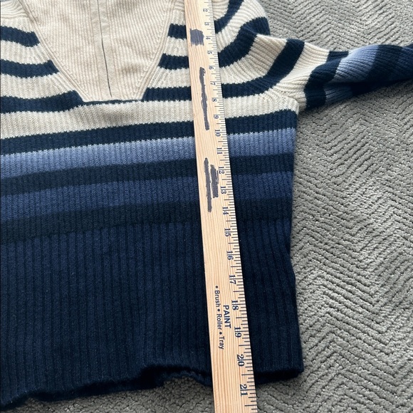 J. Crew Cashmere Sweater in Cream - Picture 9 of 11